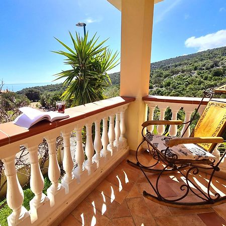 Vista Mare E Montagna Apartment Cala Gonone Bagian luar foto